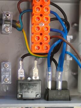 image 14 - Caixa da Bomba do Artesiano